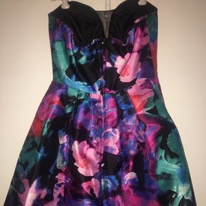 Short colorful strapless hoco dress!